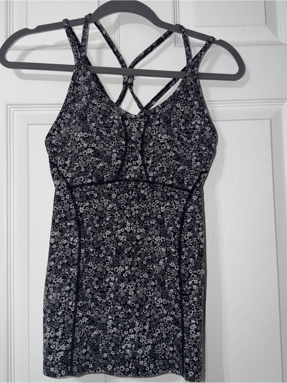 Athleta Ditsy Floral Stretch Athletic Built In Bra Tank Top Size XS